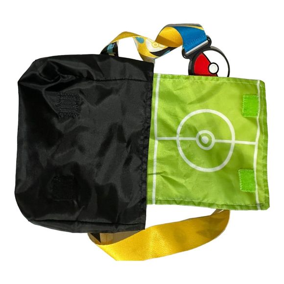 Pokémon Bandolier Set-2in Pikachu, Clip ‘N’ Go Poke Ball Belt & Carrying Bag! - Picture 3 of 5